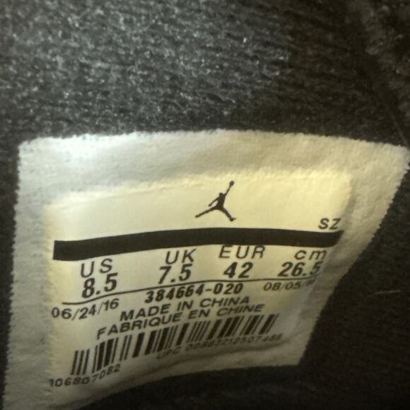 Jordan 6 Retro \